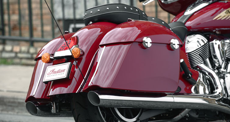 Remote-Locking Hard Saddlebags
